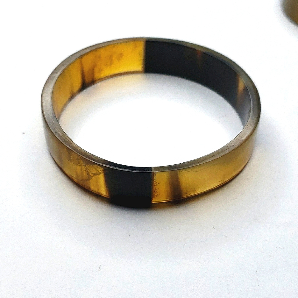 *Millard narrow Couture natural Horn bangle